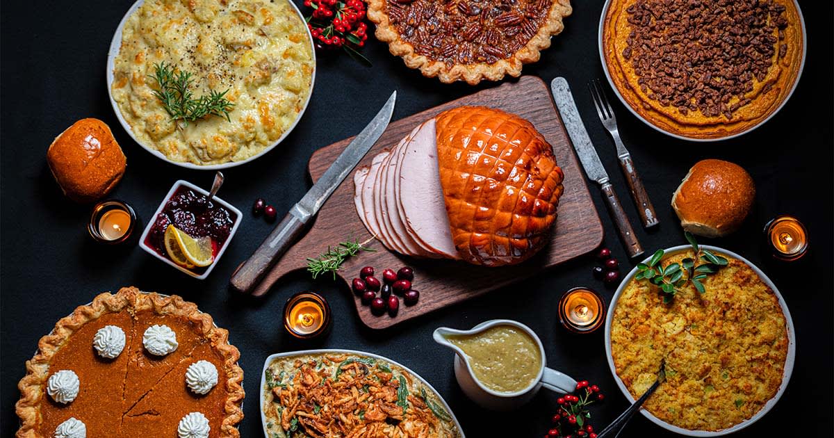 Tablescape inspiration for your Thanksgiving dining room