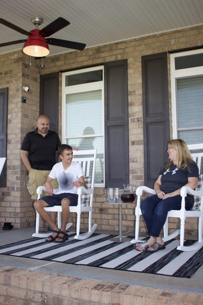Huntervention with farmhouse patio and pendant light inspired ceiling fan