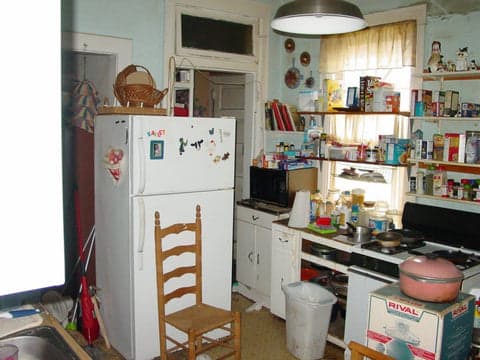 Restivo Group Realtors Memphis kitchen before renovation