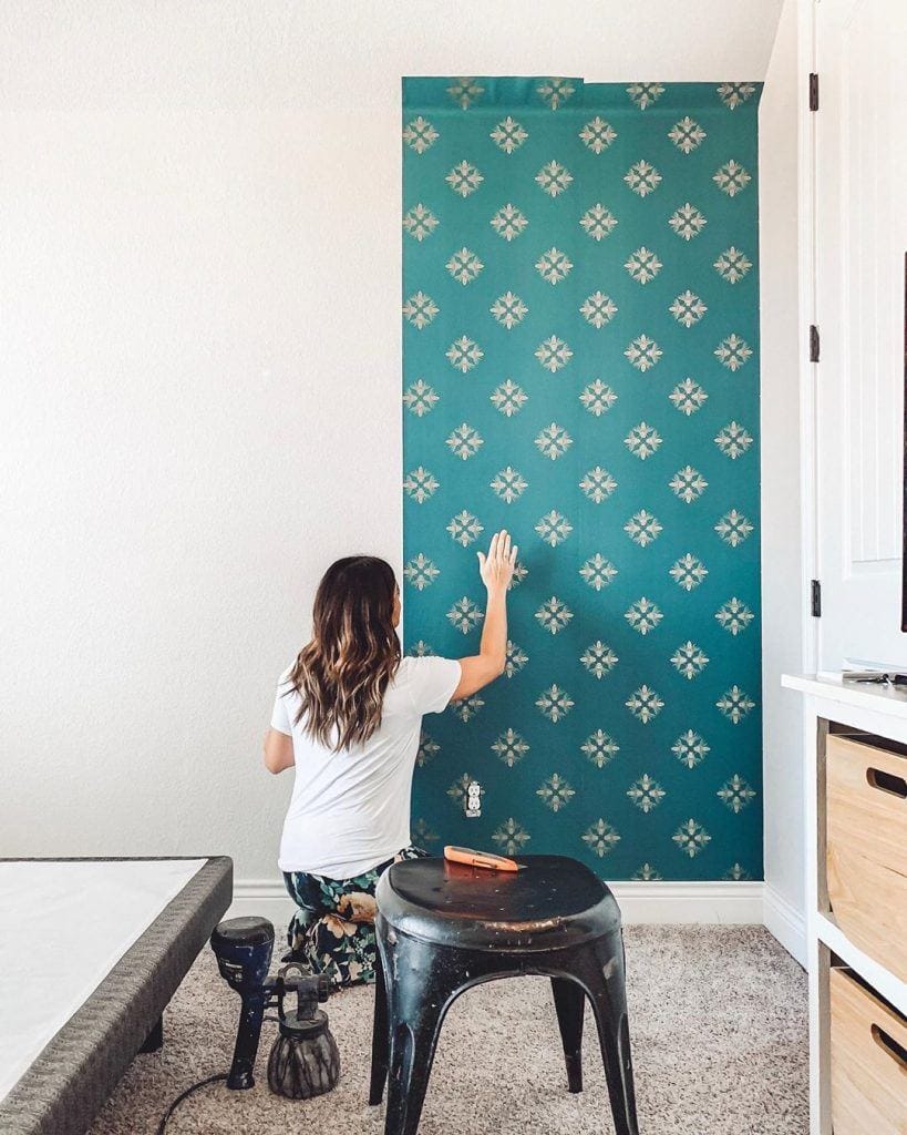 Holly from ourfauxfarmhouse using wallpaper peel and stick